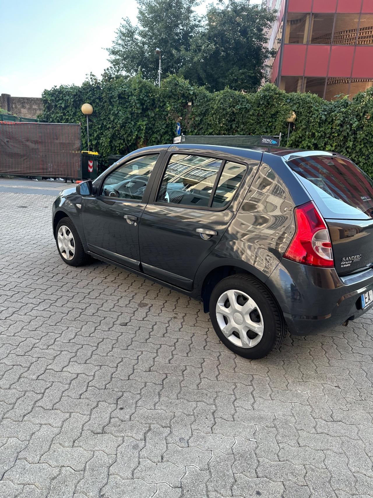 Dacia Sandero 1.4 8V GPL Lauréate