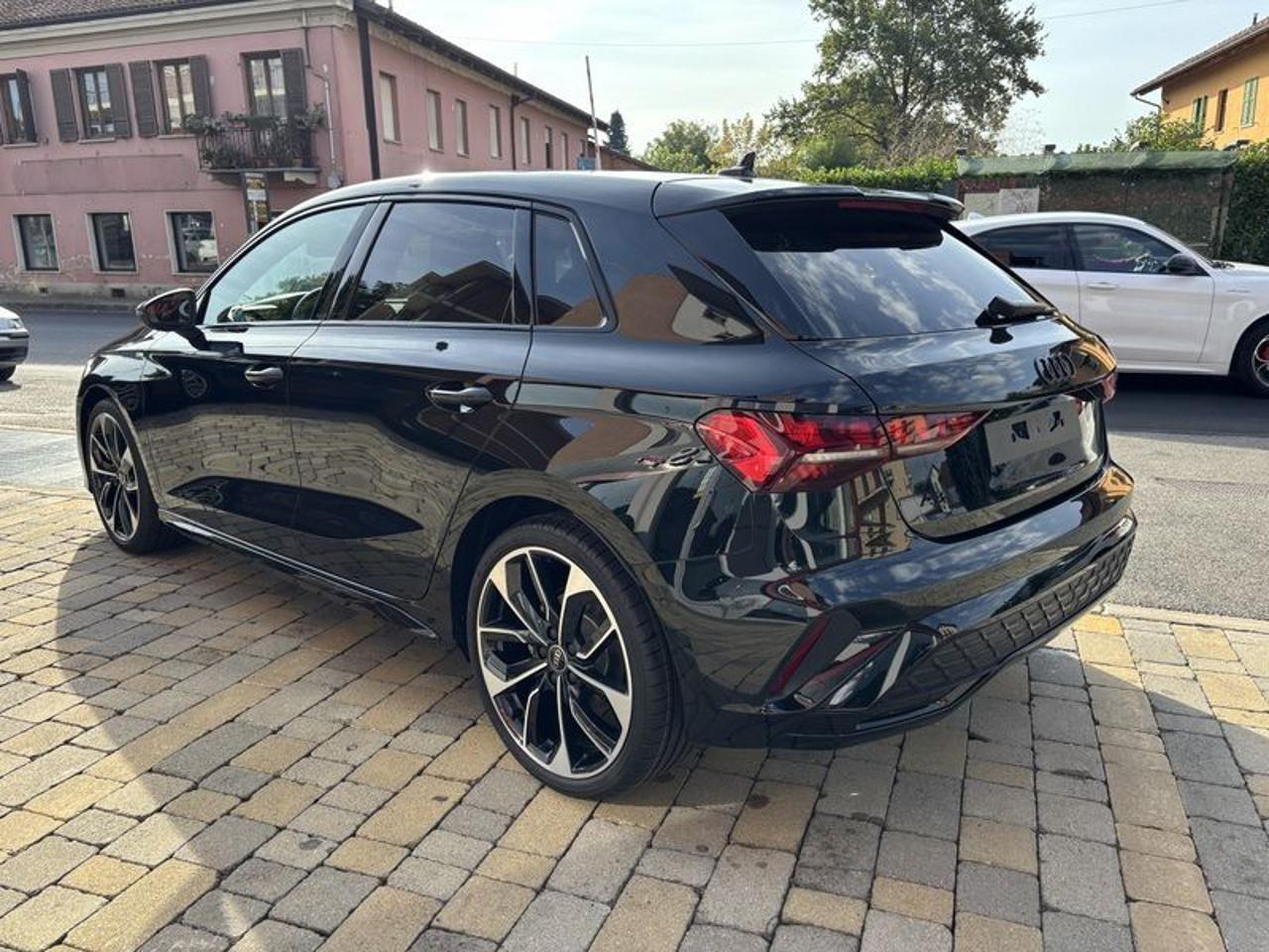 Audi A3 SPB TDI 110 kW S tronic S line edition MATRIX-19"