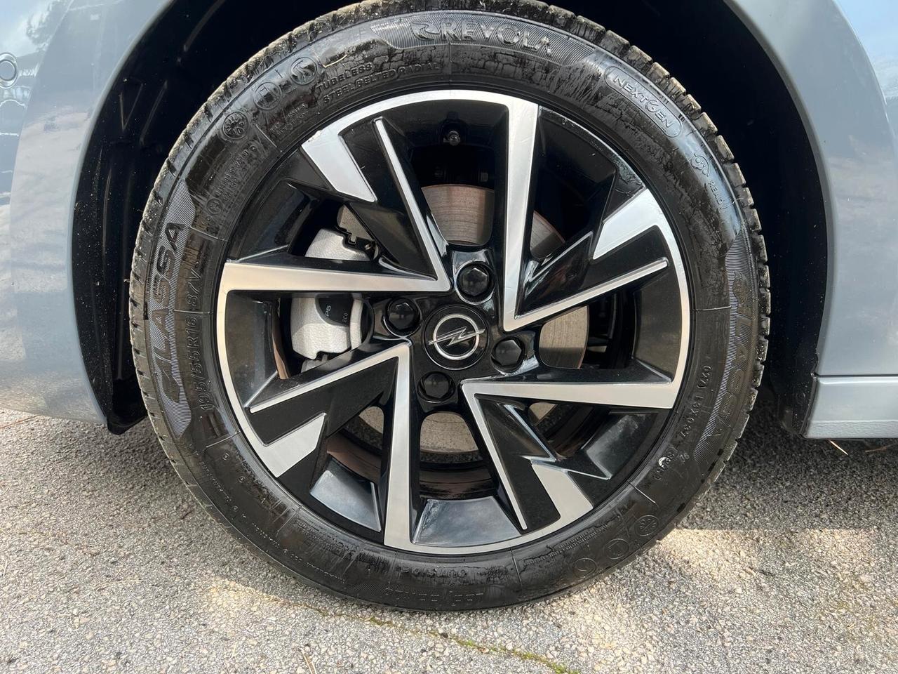 OPEL CORSA 1.2 ULTIMATE 100 CV - 2025