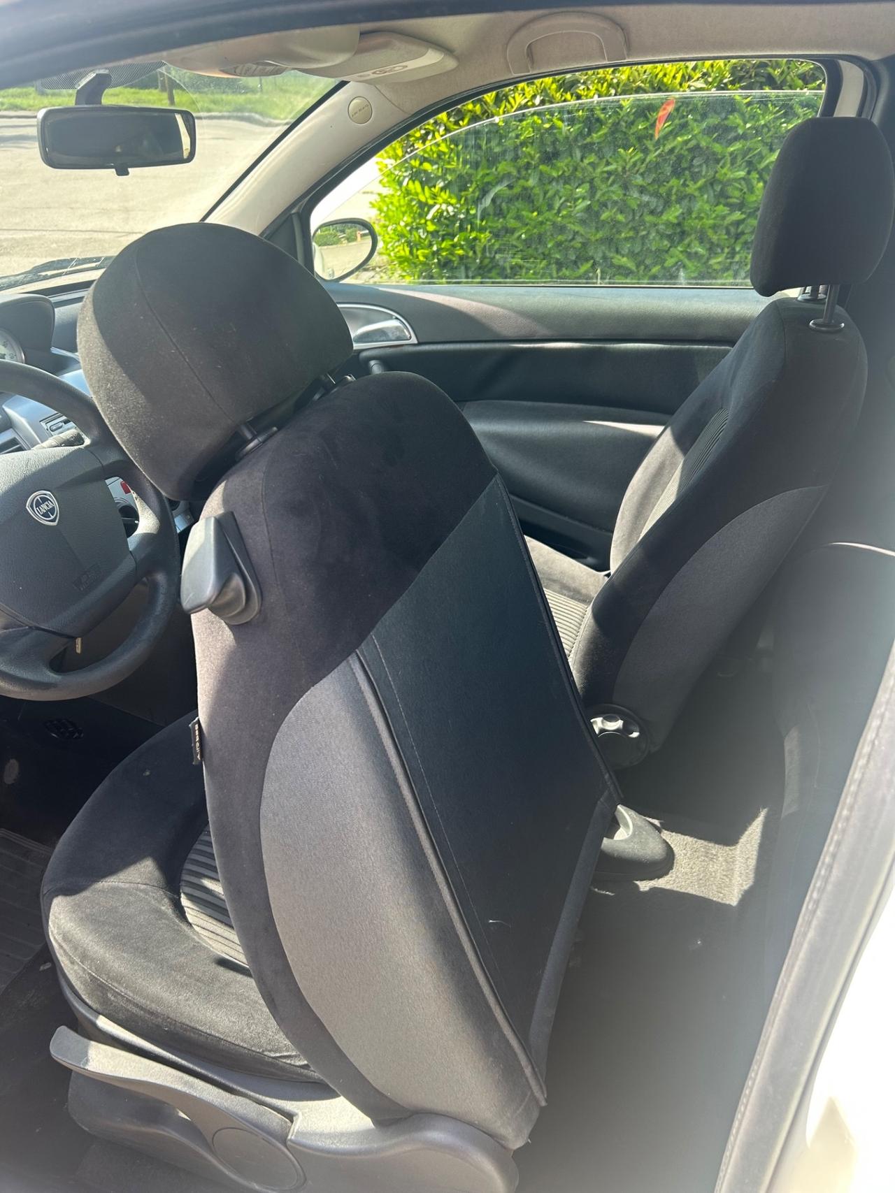 Lancia Ypsilon 1.2 cc Ecochic GPL scadenza 2030