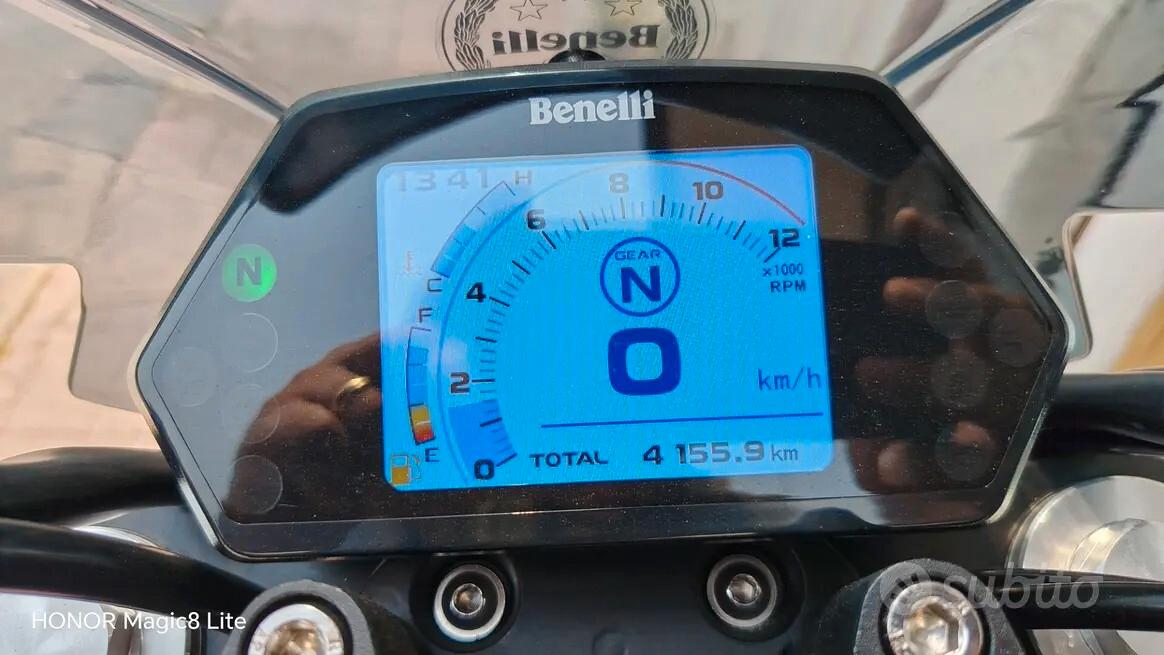 Benelli 502 C 4.000 km 35 kw