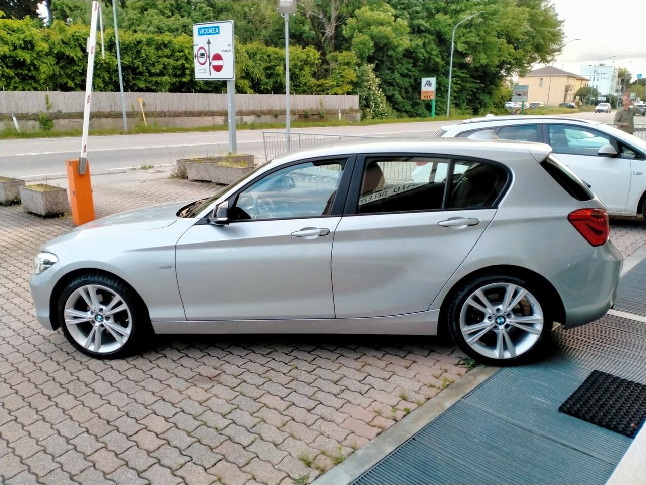 BMW 120 D SPORT M.Y.18 STEPTRONIC CAMBIO SPORT / PADDLESS