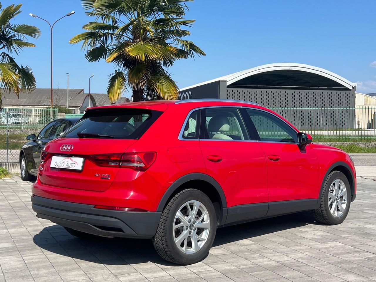 Audi Q3 40 TFSI quattro S tronic Business