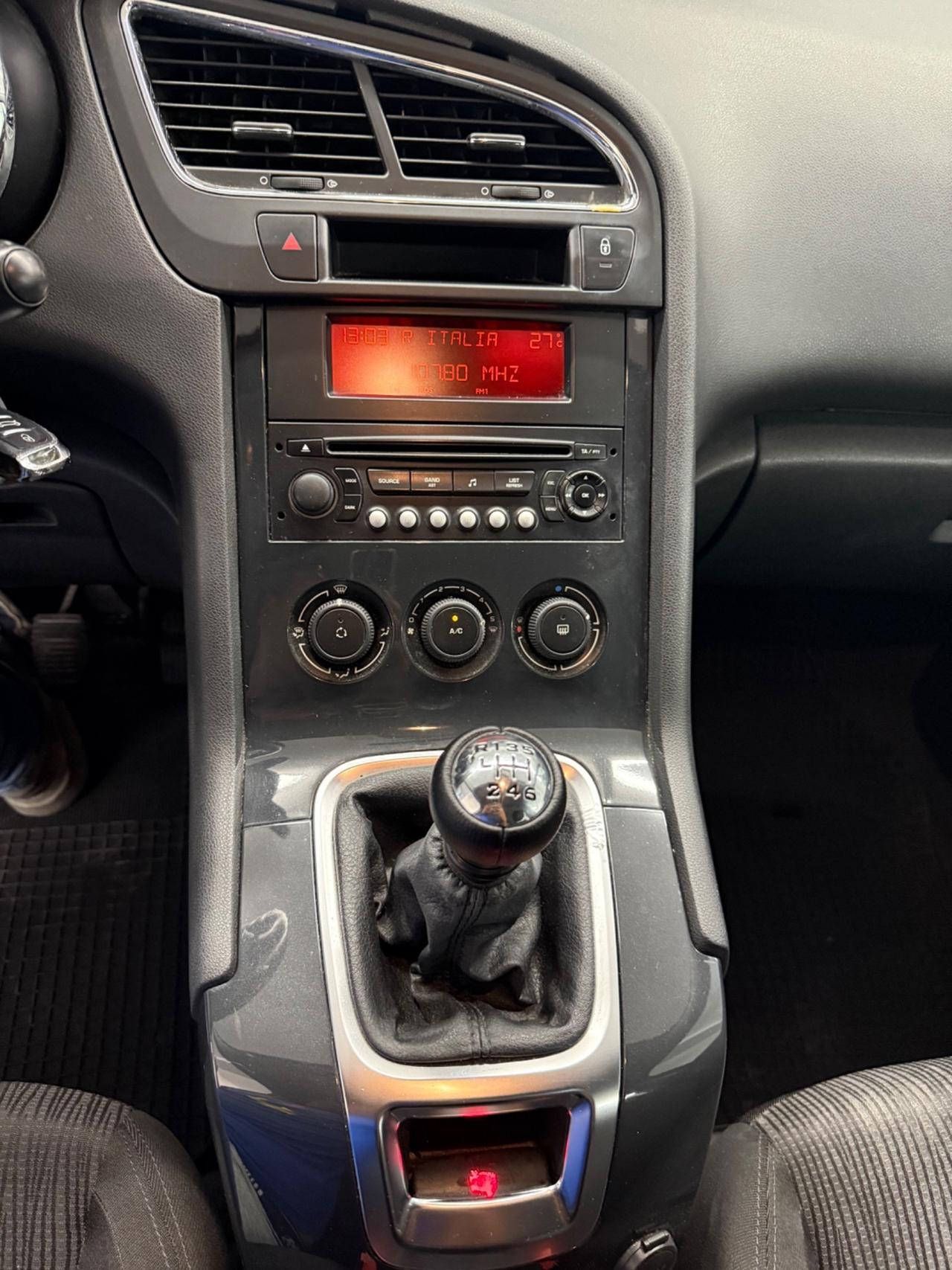 Peugeot 5008 1.6 HDi 110CV Premium