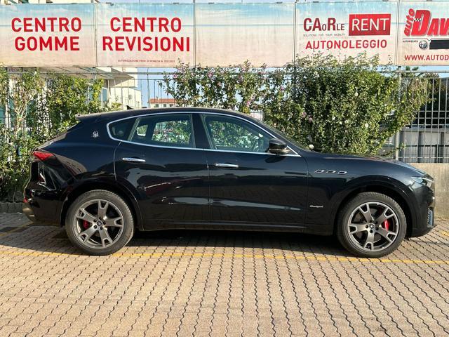 MASERATI Levante V6 350CV AWD Gransport