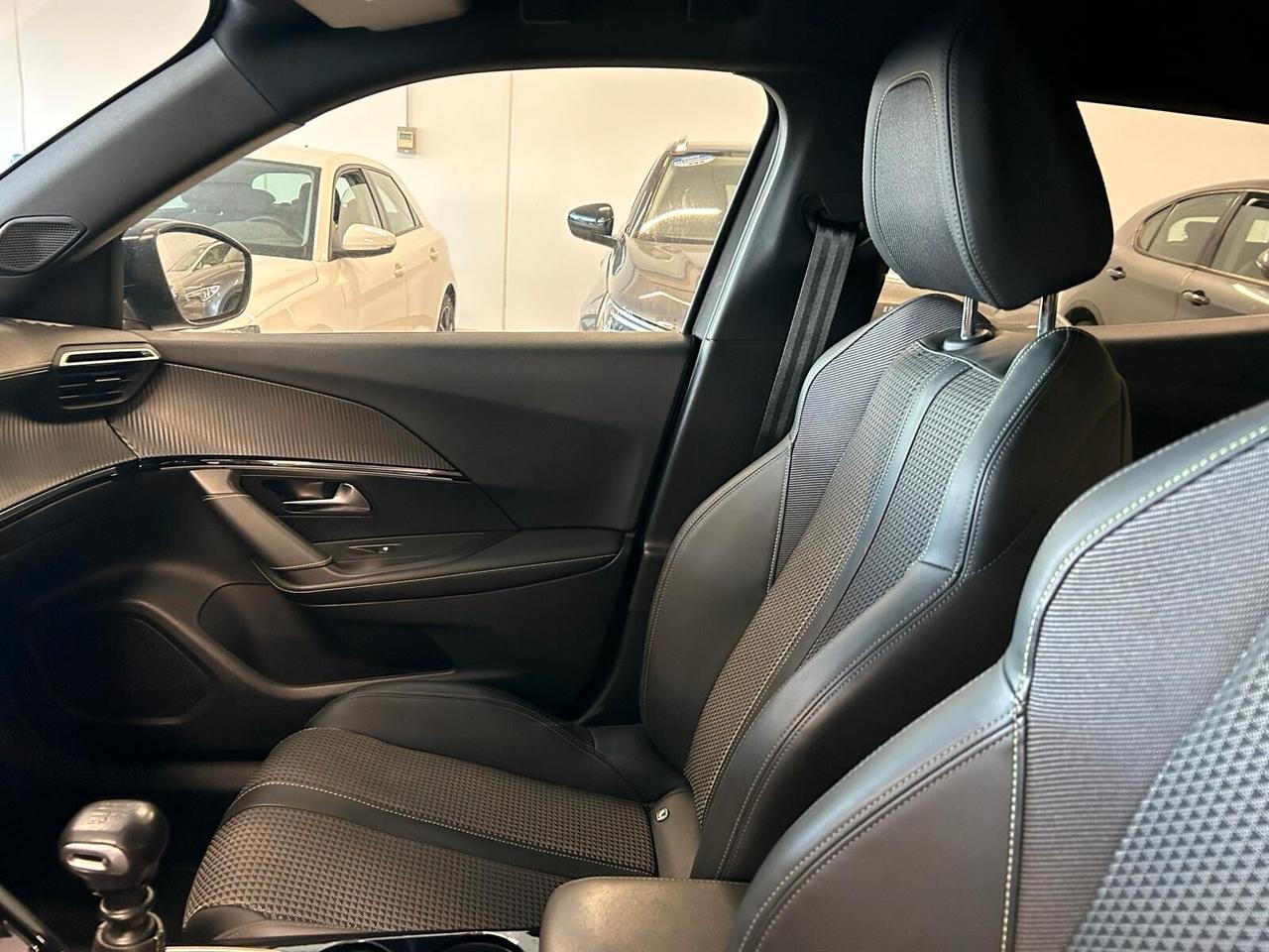 Peugeot 2008 GT LINE BlueHDi 100 6mt GRIP CONTROL