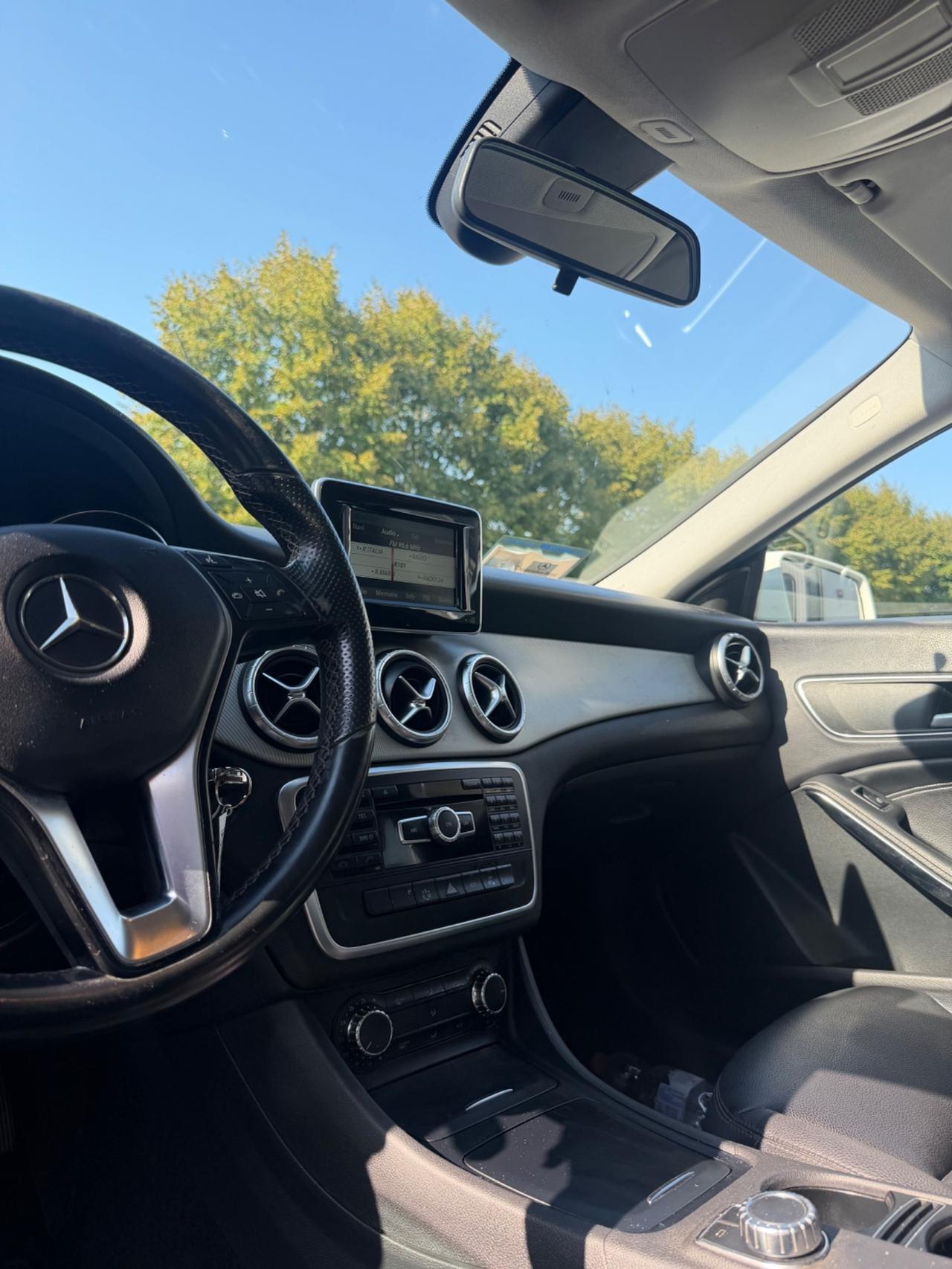 Mercedes-benz CLA 200 CDI Automatic Premium