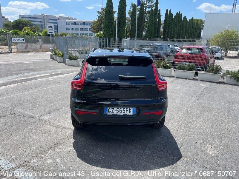 Volvo XC40 B4 automatico Ultra Black Edition