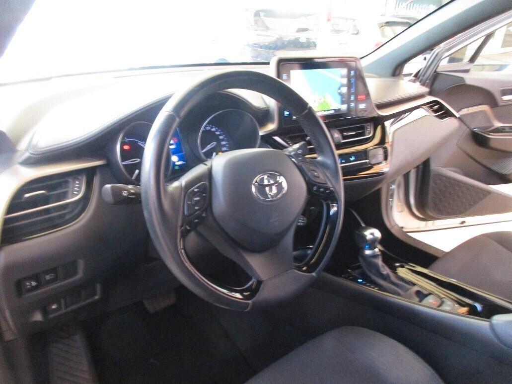 Toyota C-HR 1.8 Hybrid E-CVT Trend