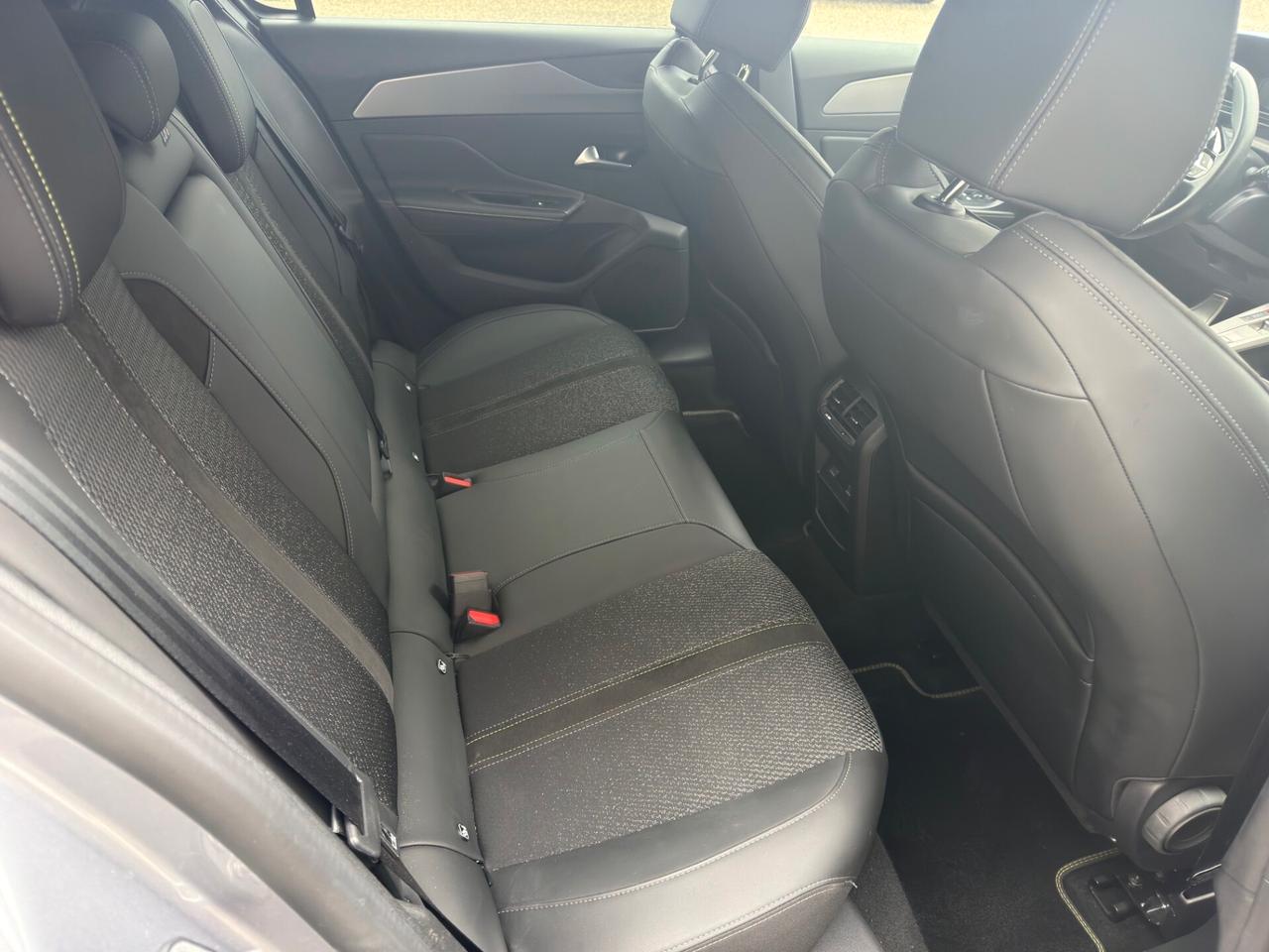 Peugeot 308 Hybrid 145 e-DCS6 GT