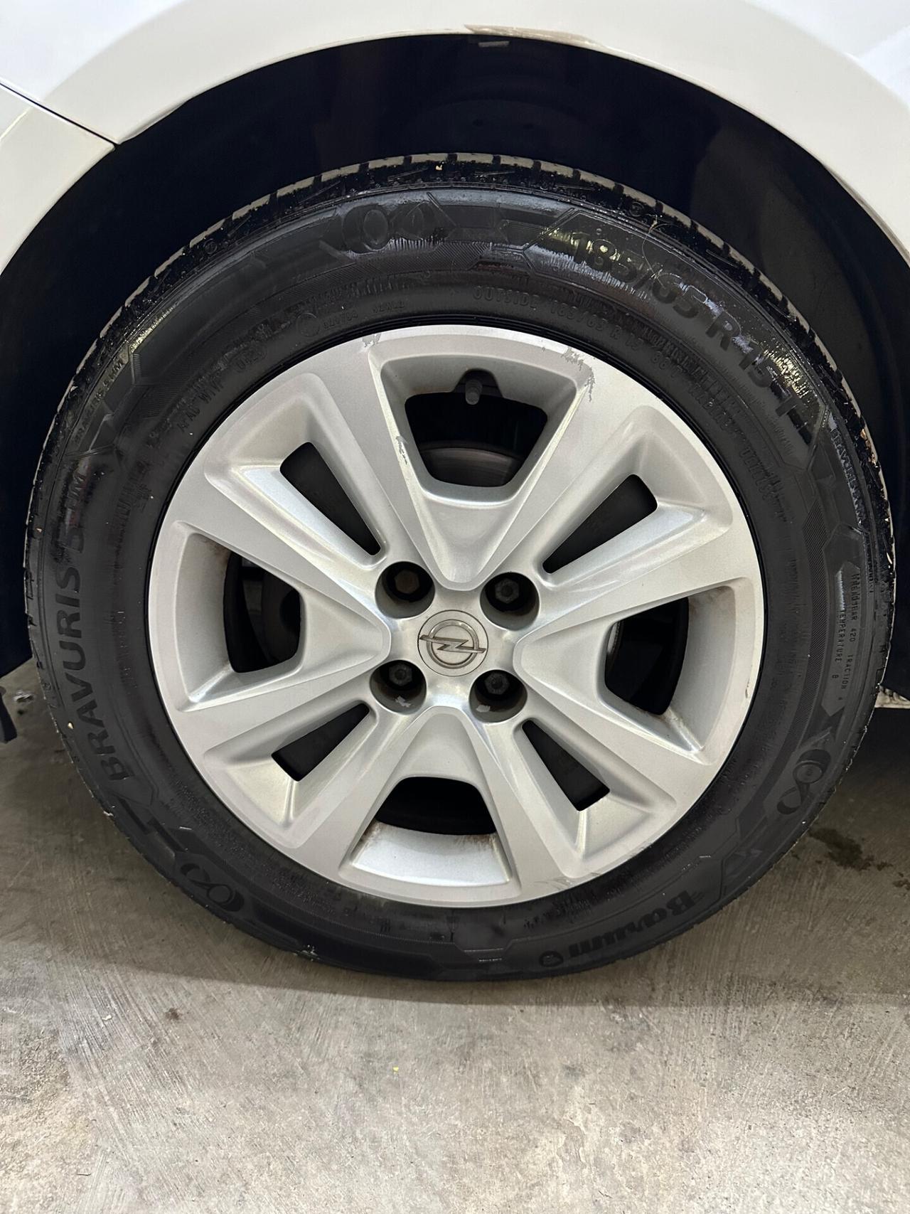 Opel Corsa GPL casa madre EURO 6