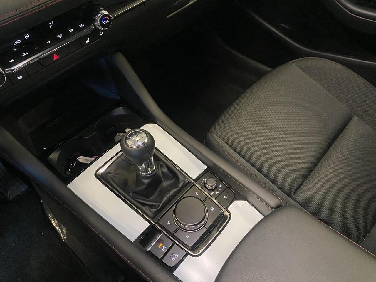 Mazda 3 5p 2.5 m-hybrid Homura 140cv