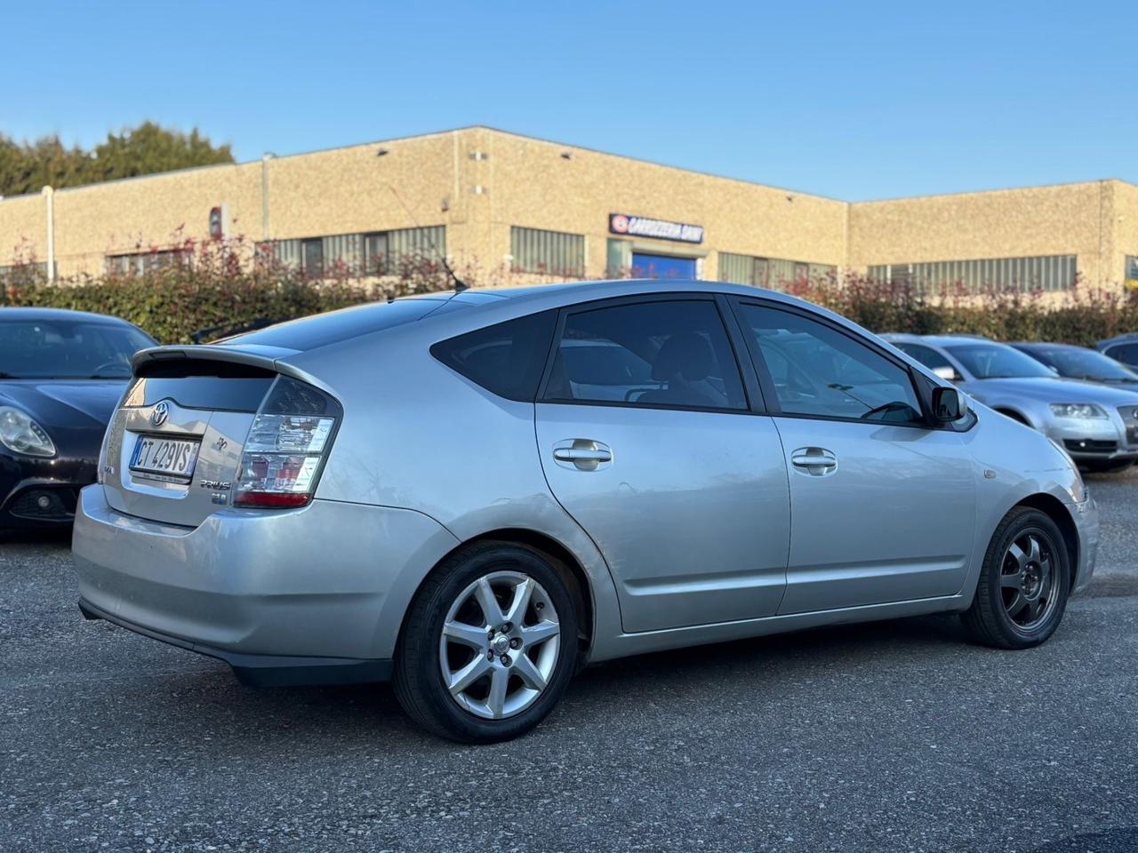 Toyota Prius 1.5i 16V