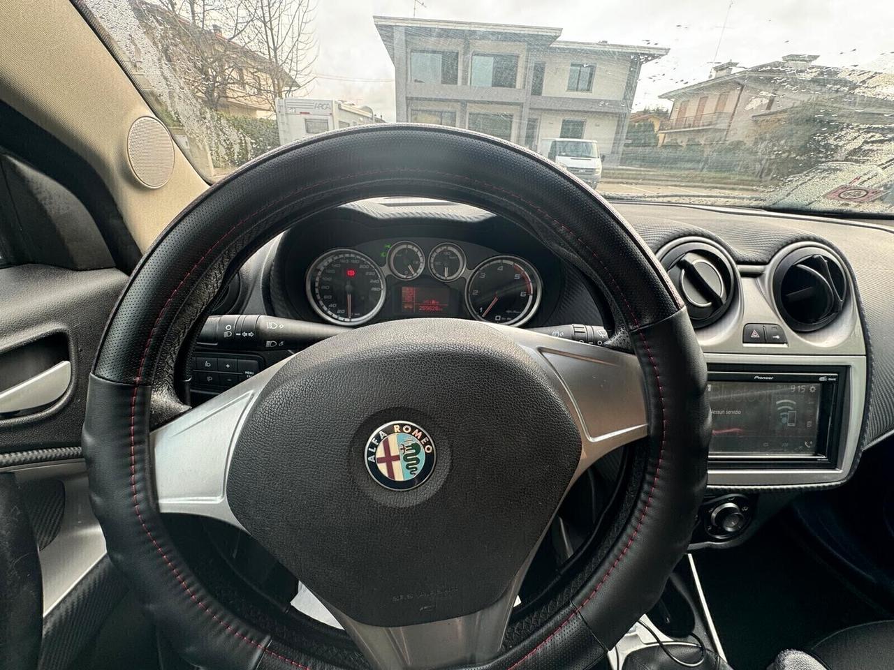 Alfa Romeo MiTo 1.6 JTDm 16V Distinctive Sport Pack