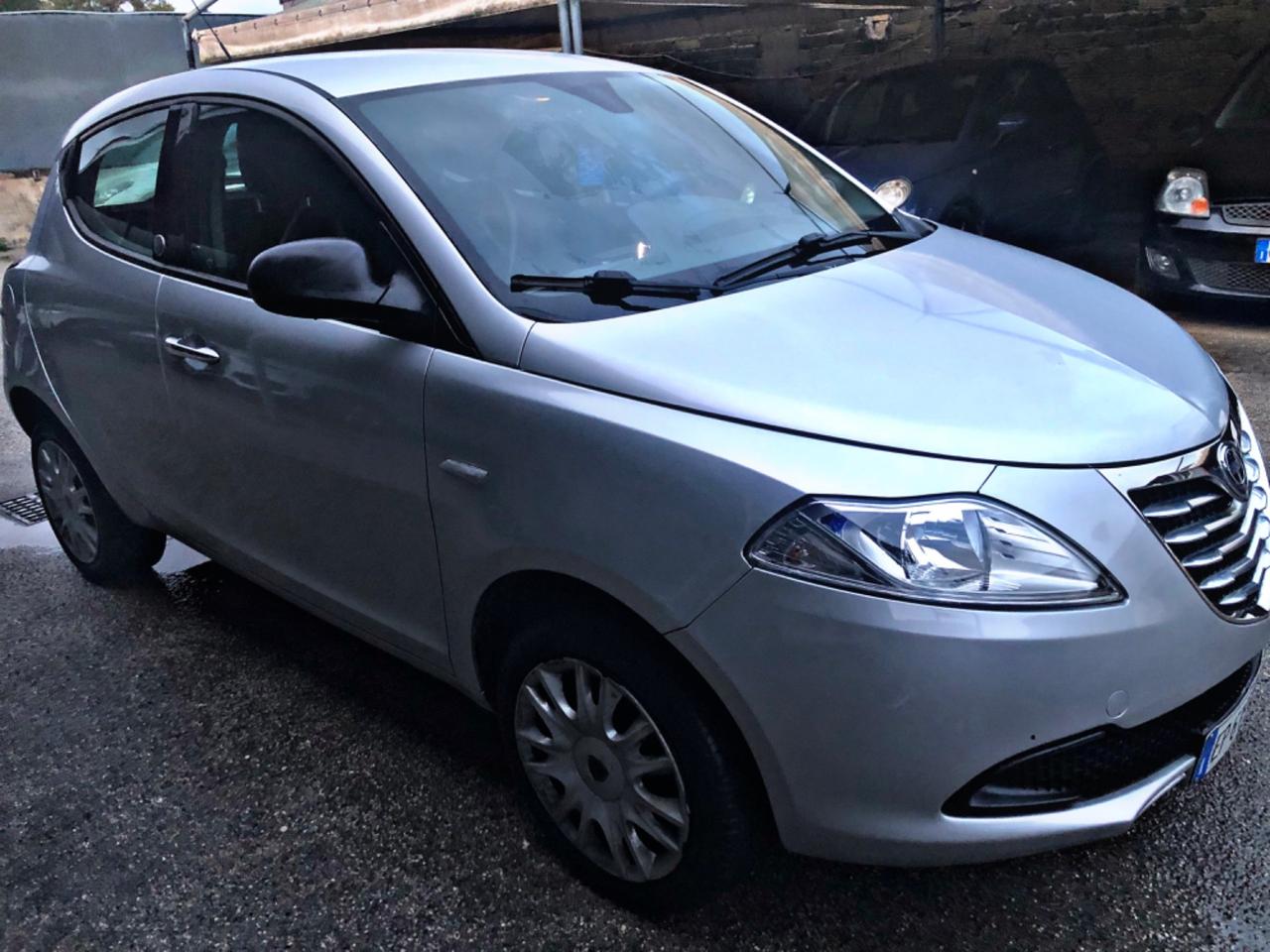Ypsilon 0.9 TwinAir Metano Ecochic 2013