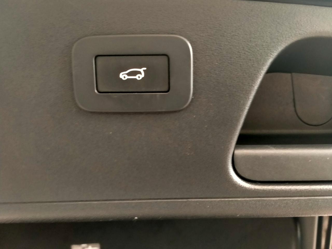 Jaguar E-Pace 20D MHEV AWD 204CV R-DYNAMIC BLACK DESIGN PACK LEGA20 LED PREMIUM