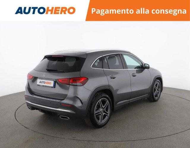 MERCEDES-BENZ GLA 180 d Automatic Premium
