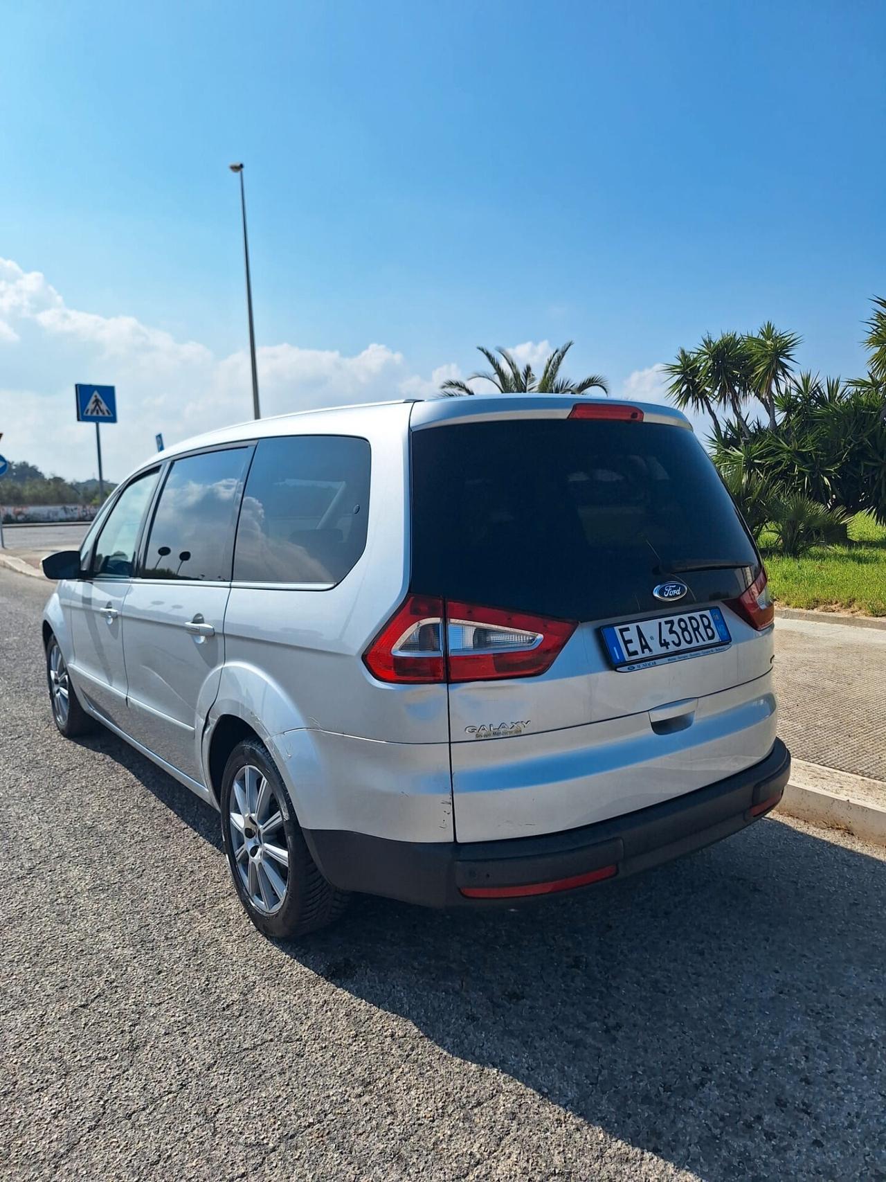 Ford Galaxy 2.0 TDCi 140CV Titanium - 2010
