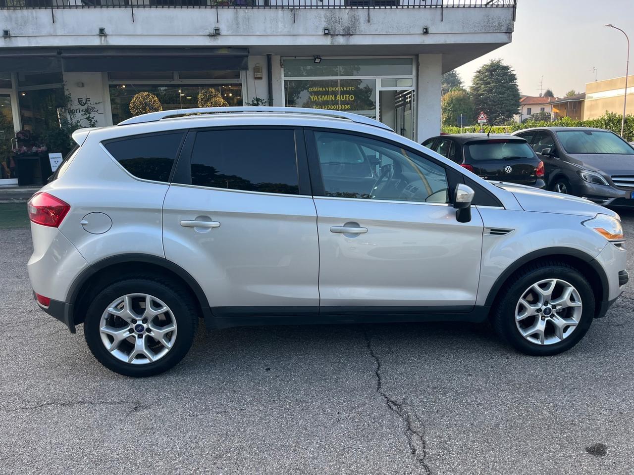 Ford Kuga 2.0 TDCi 163 CV 4WD Titanium DPF/Euro5A con FAP/unico proprietario