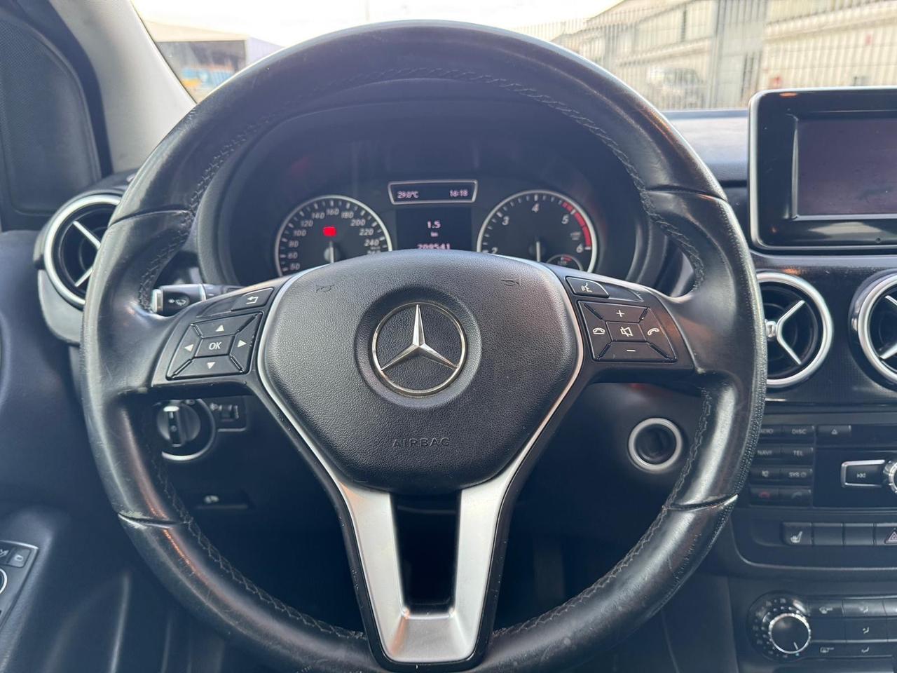 Mercedes-benz B 180 d Premium