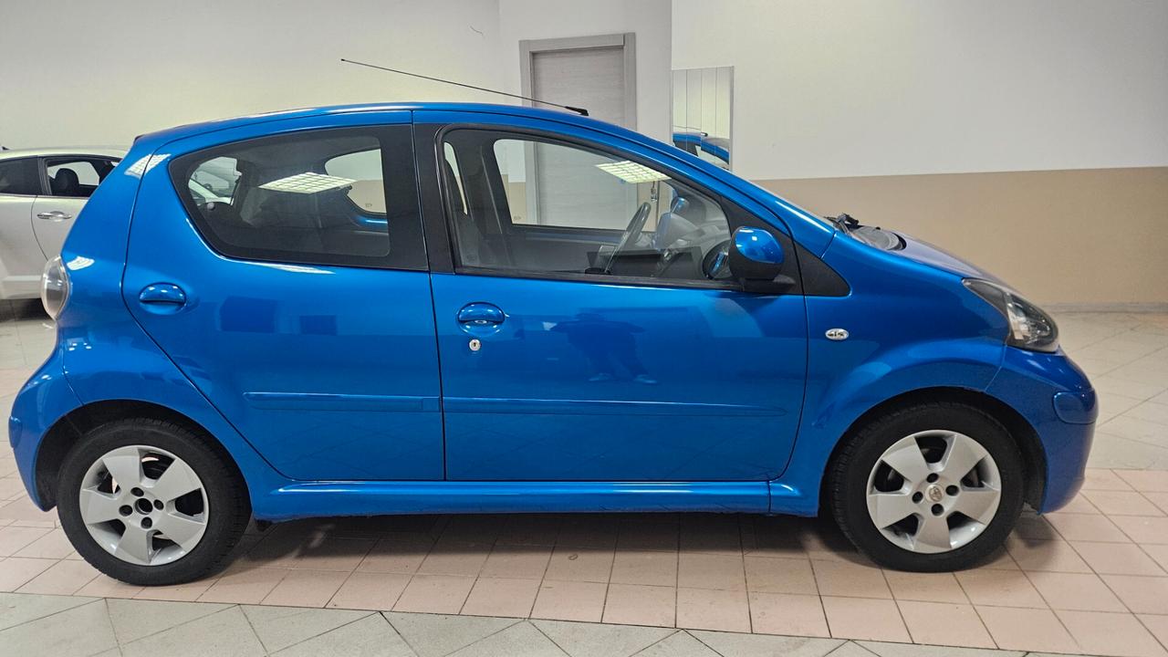 Toyota Aygo 1.0 12V VVT-i 5 porte Now