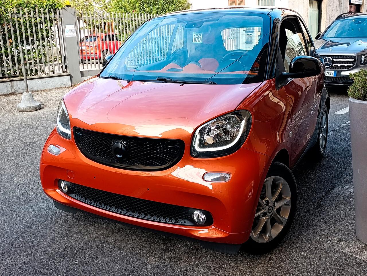 Smart ForTwo 70 1.0 twinamic Passion km 41,772 certificati