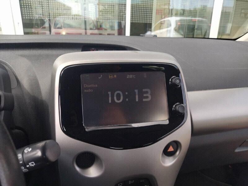 Toyota Aygo 1.0 VVT-i 69 CV 5 porte x-play TSS MMT