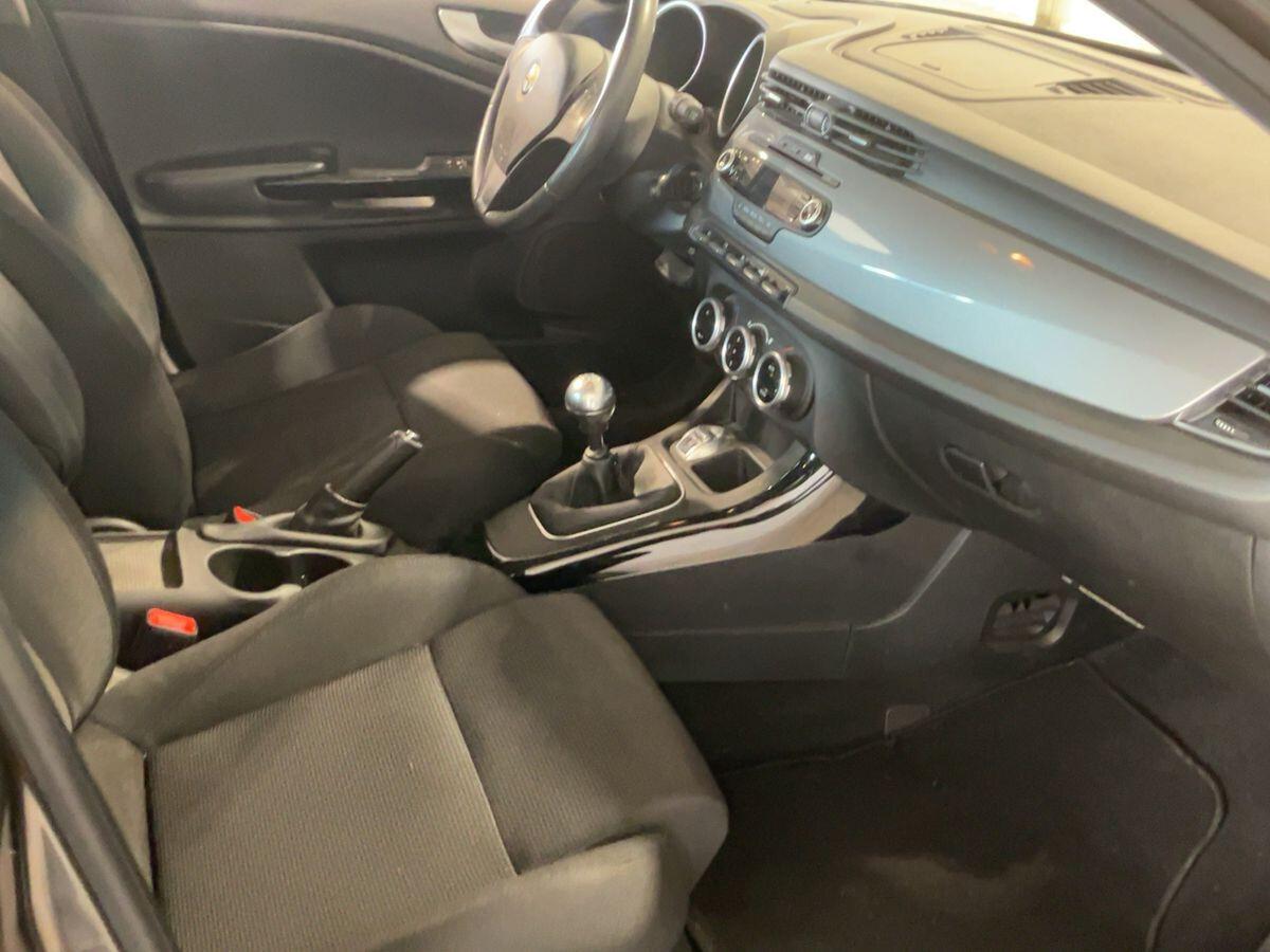 Alfa Romeo Giulietta 1.4 Turbo MultiAir Distinctive