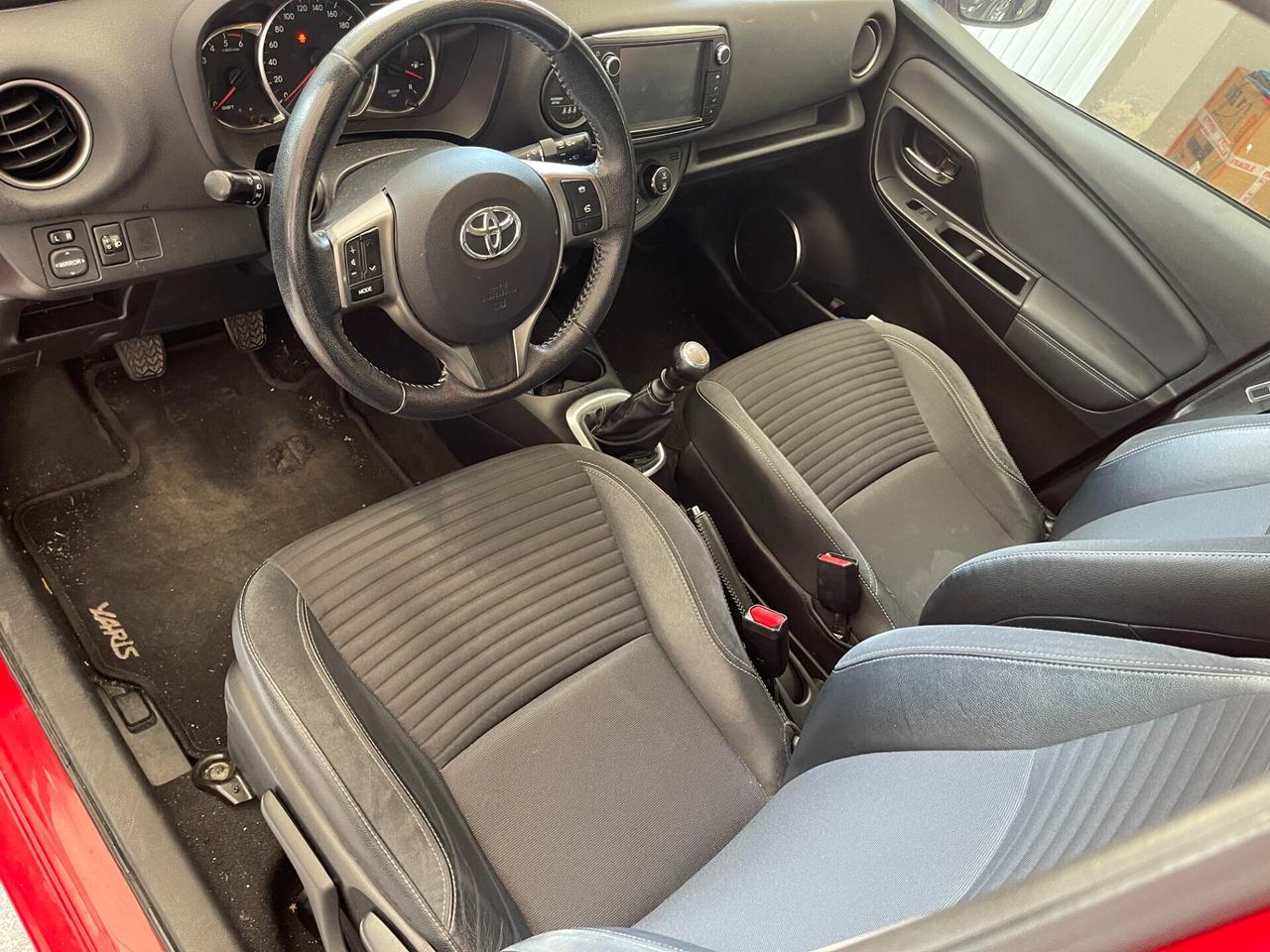 Toyota Yaris 1.4 D-4D 5 porte Lounge
