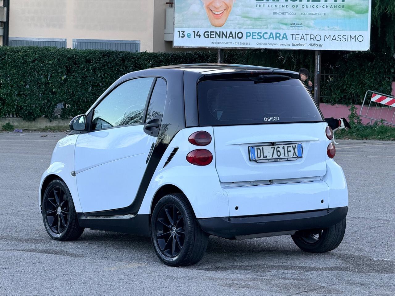 Smart 1.0 benzina modello 451