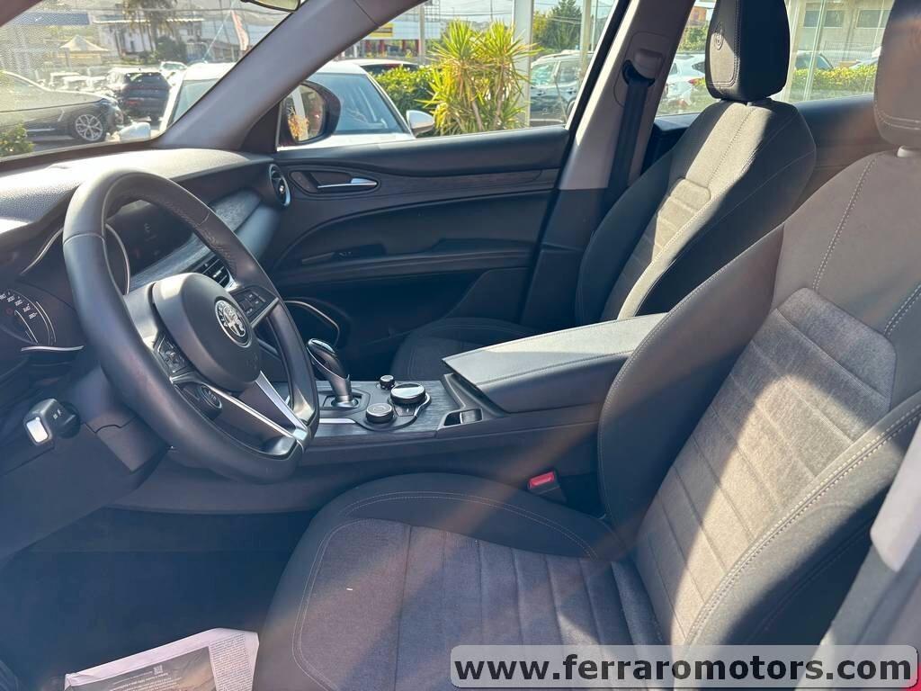 Alfa Romeo Stelvio 2.2 160 CV Business 2019/solo 83.000 KM Tua a soli 169 Euro al mese