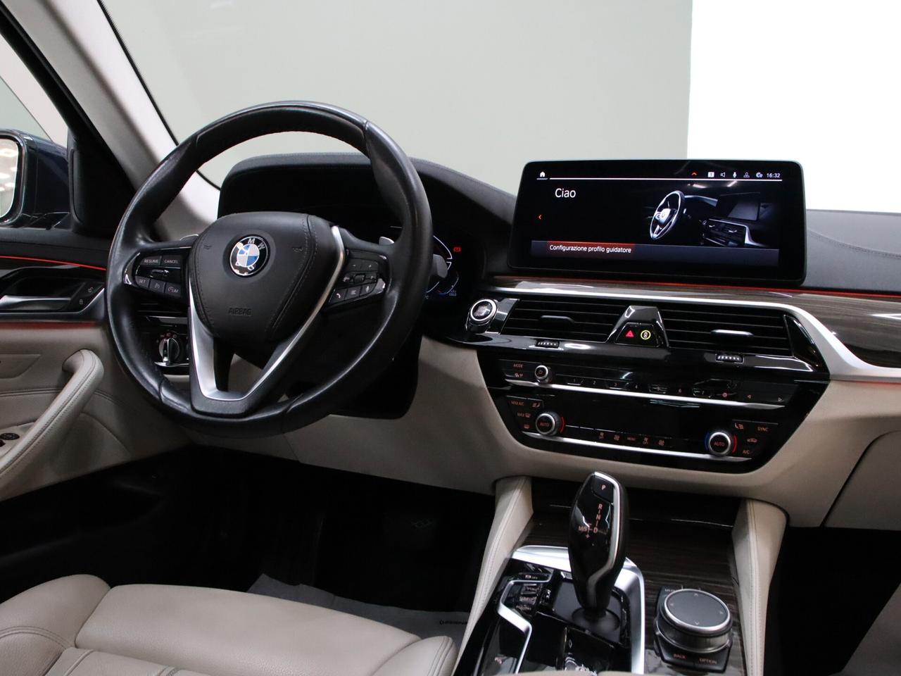 BMW 530d Serie 5 Touring Luxury mhev 48V auto IVA ESPOSTA
