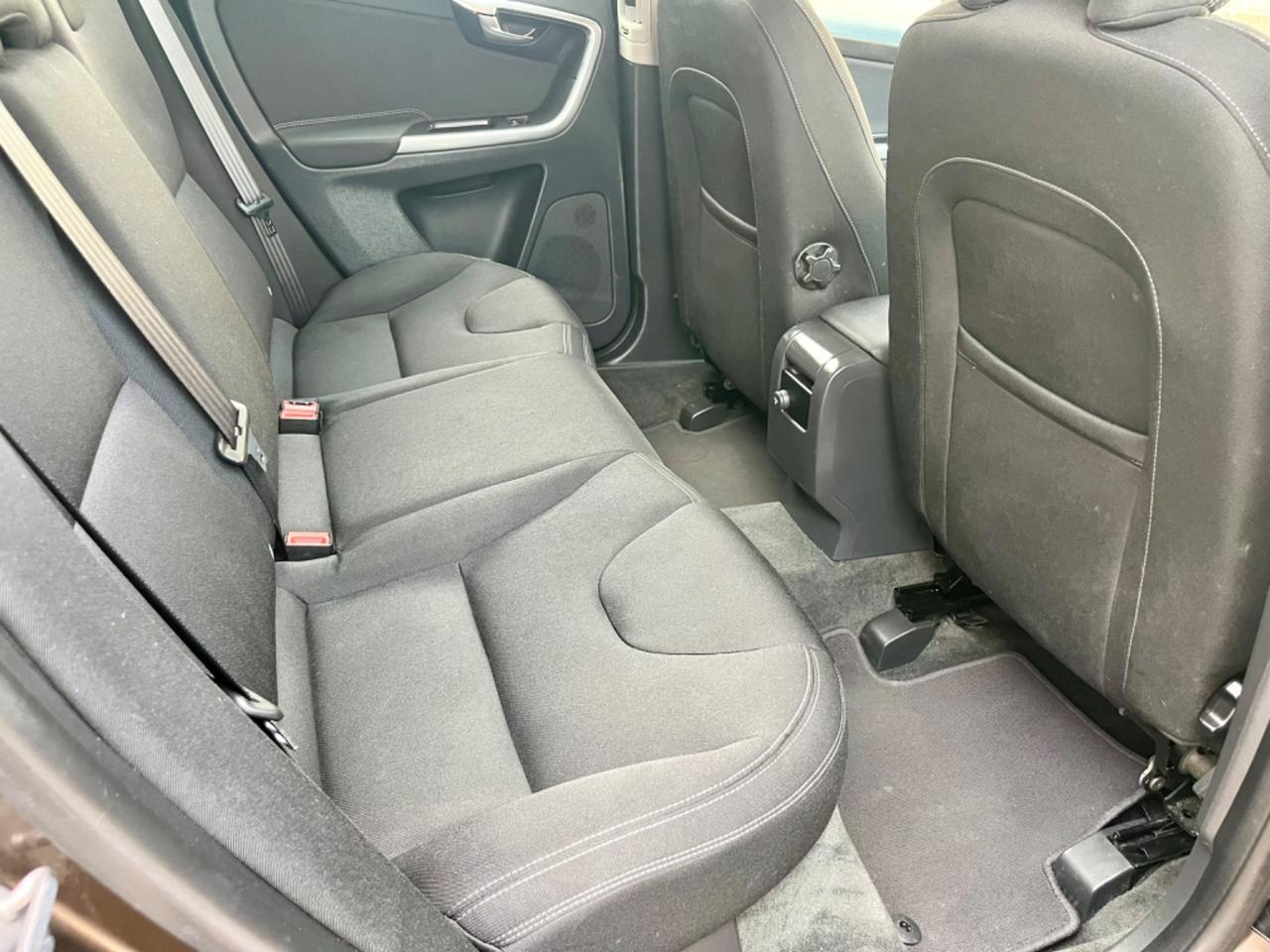 Volvo XC60 2.0d 2014 147.000km autocarro N1 perfetta