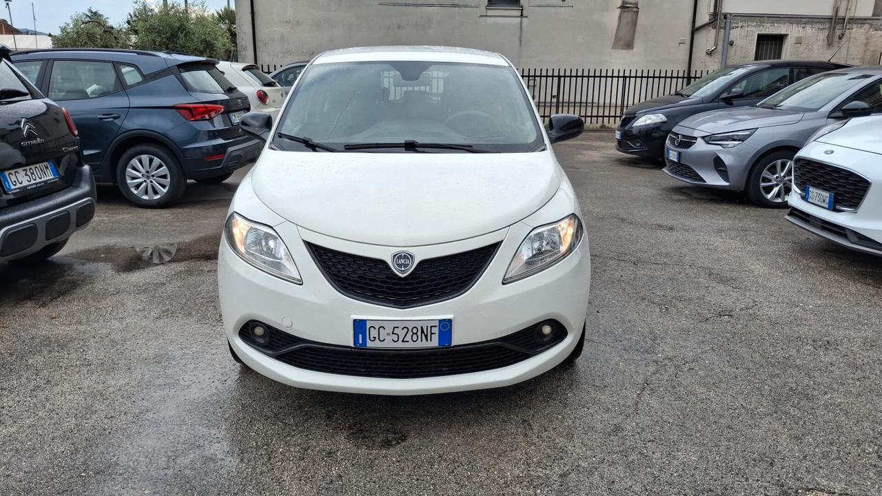 Lancia Ypsilon 1.2 69 CV 5 porte GPL Ecochic Gold