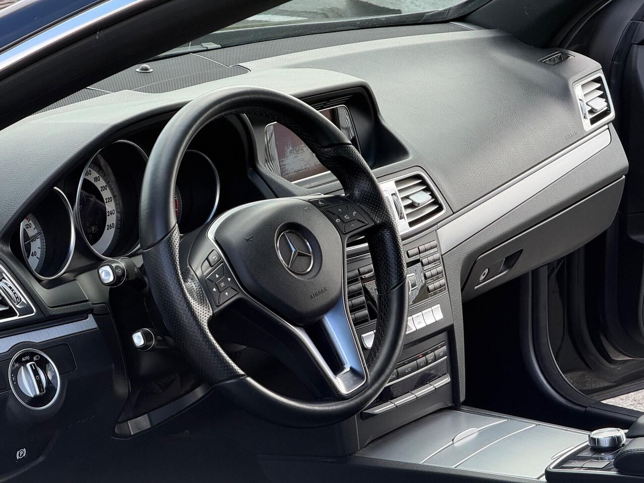 Mercedes-benz E 220 Cabrio-NAVI-AUTOMATICO-PERMUTABILE-.