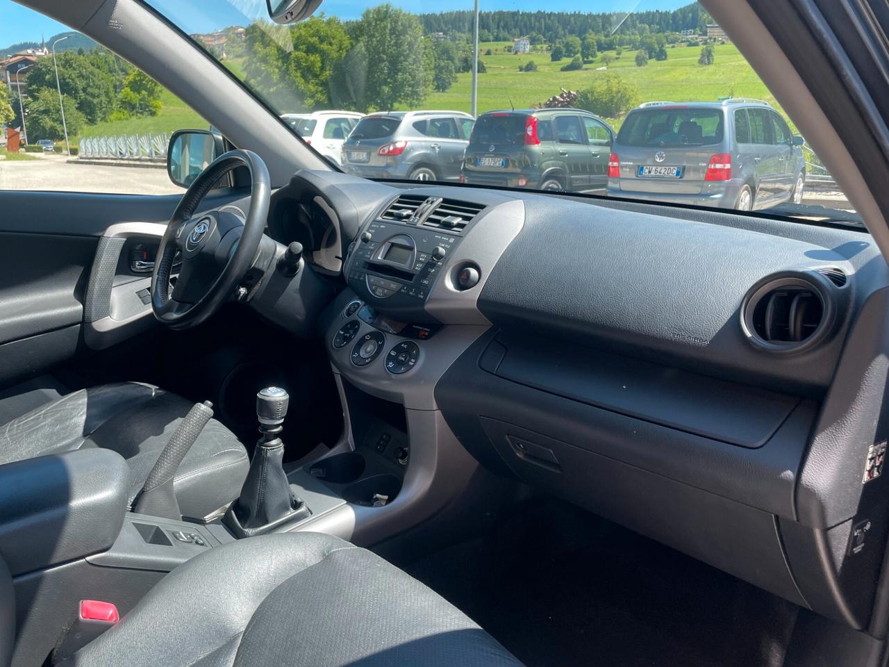 Toyota RAV 4 RAV4 2.2 D-4D 177 CV Luxury 4X4