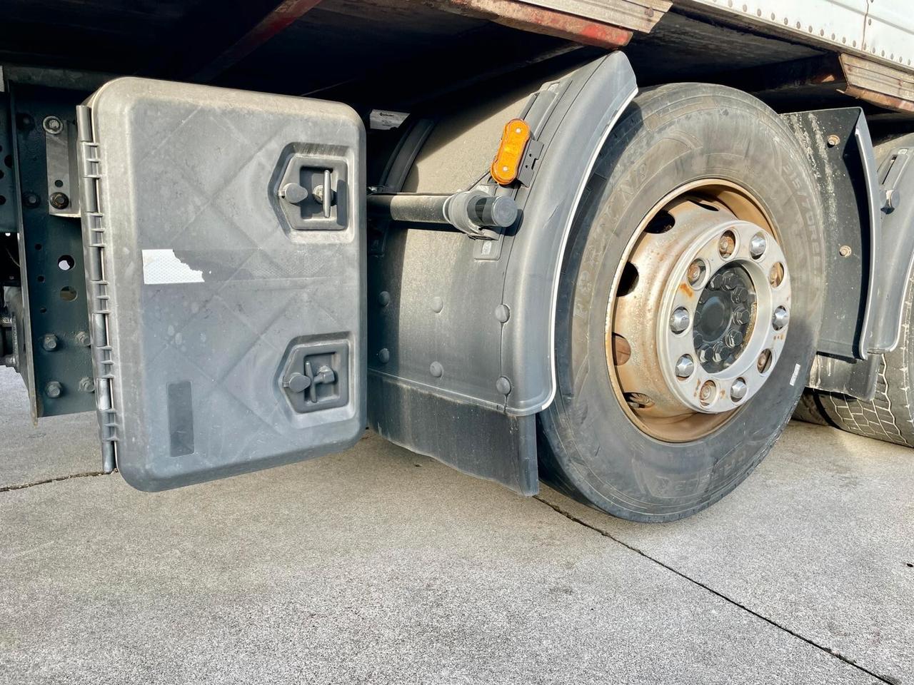 Mercedes Benz ACTROS 26-42 - EURO 6 - CASSONE 9.60