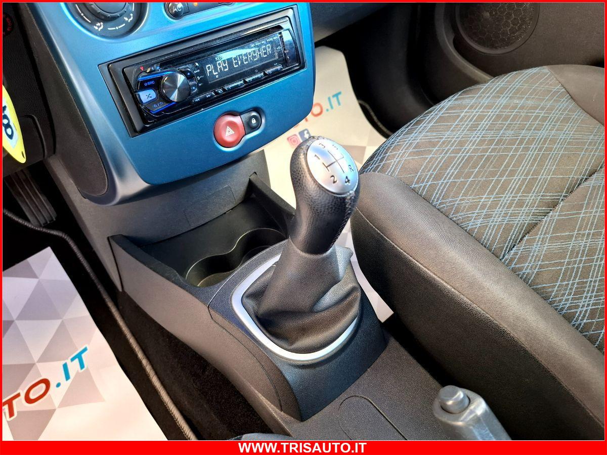 RENAULT Clio 1.5 Dci Rip Curl 5p NEOPATENTATI