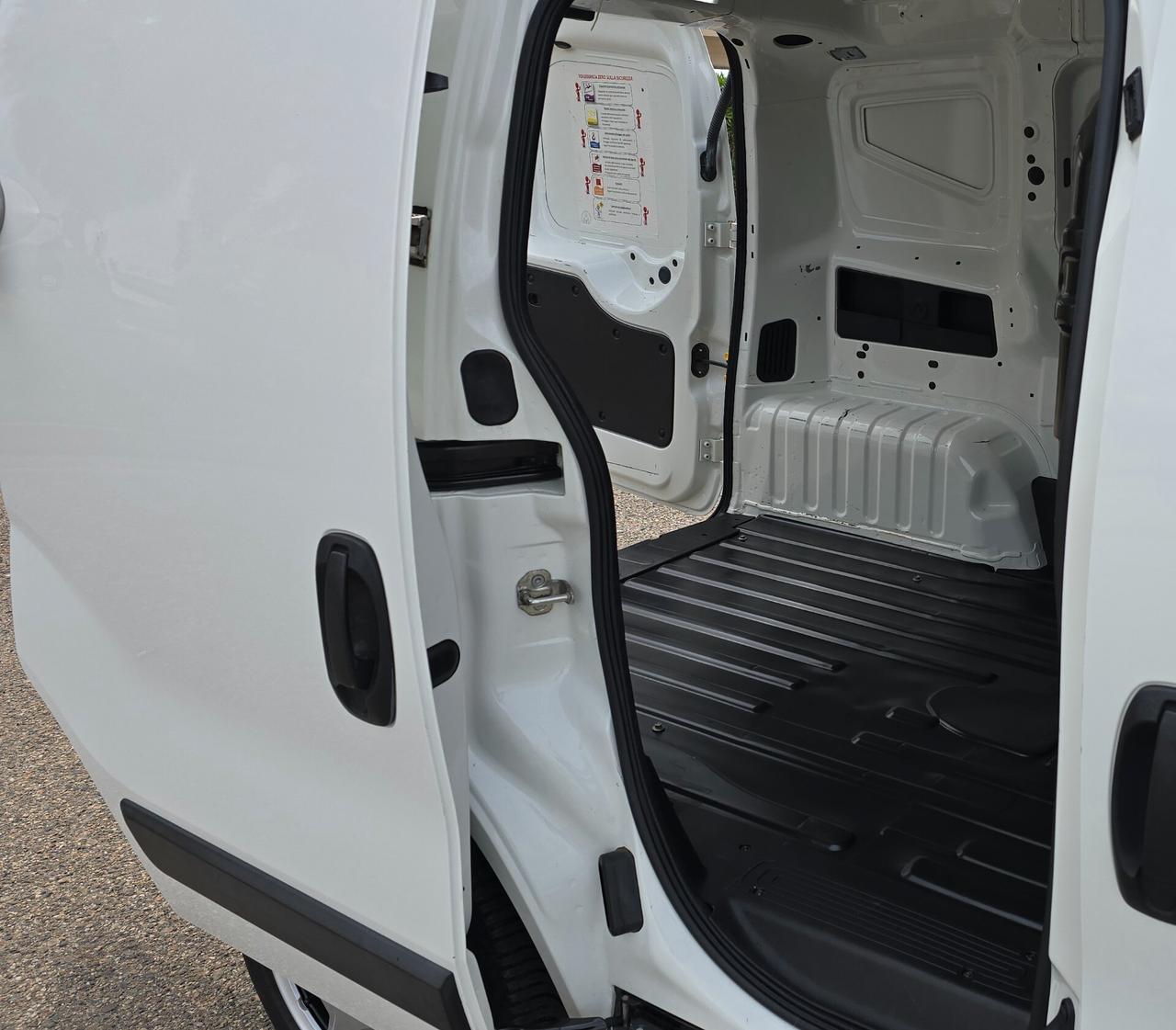 Fiat Fiorino 1.3 MJT 95CV Cargo SX