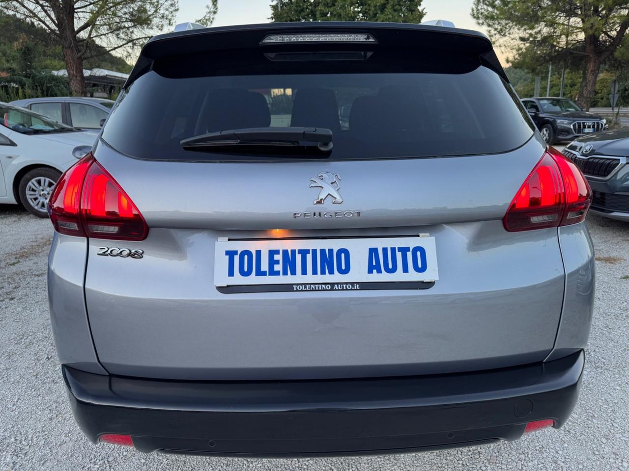 Peugeot 2008 BlueHDi 100 S&S Signature