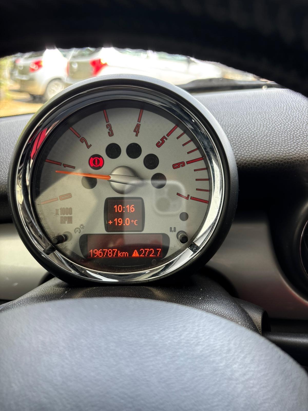 MINI COOPER 1.6 COOPER D
