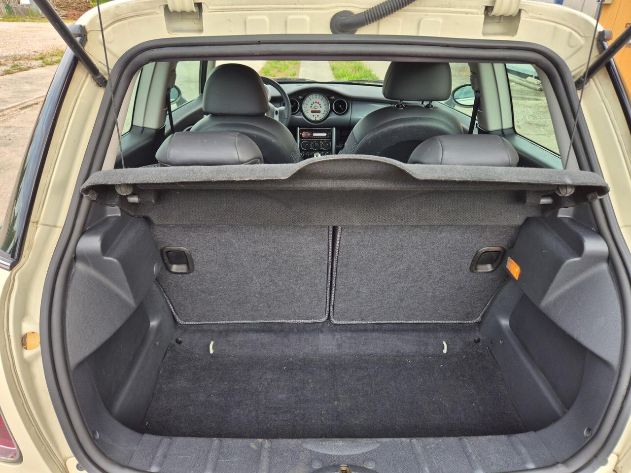 Mini 1.6 16V One neopatentati