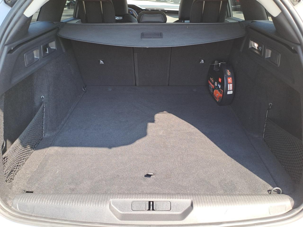 PEUGEOT 308 3ª serie - 308 BlueHDi 130 S&S EAT8 SW Allure
