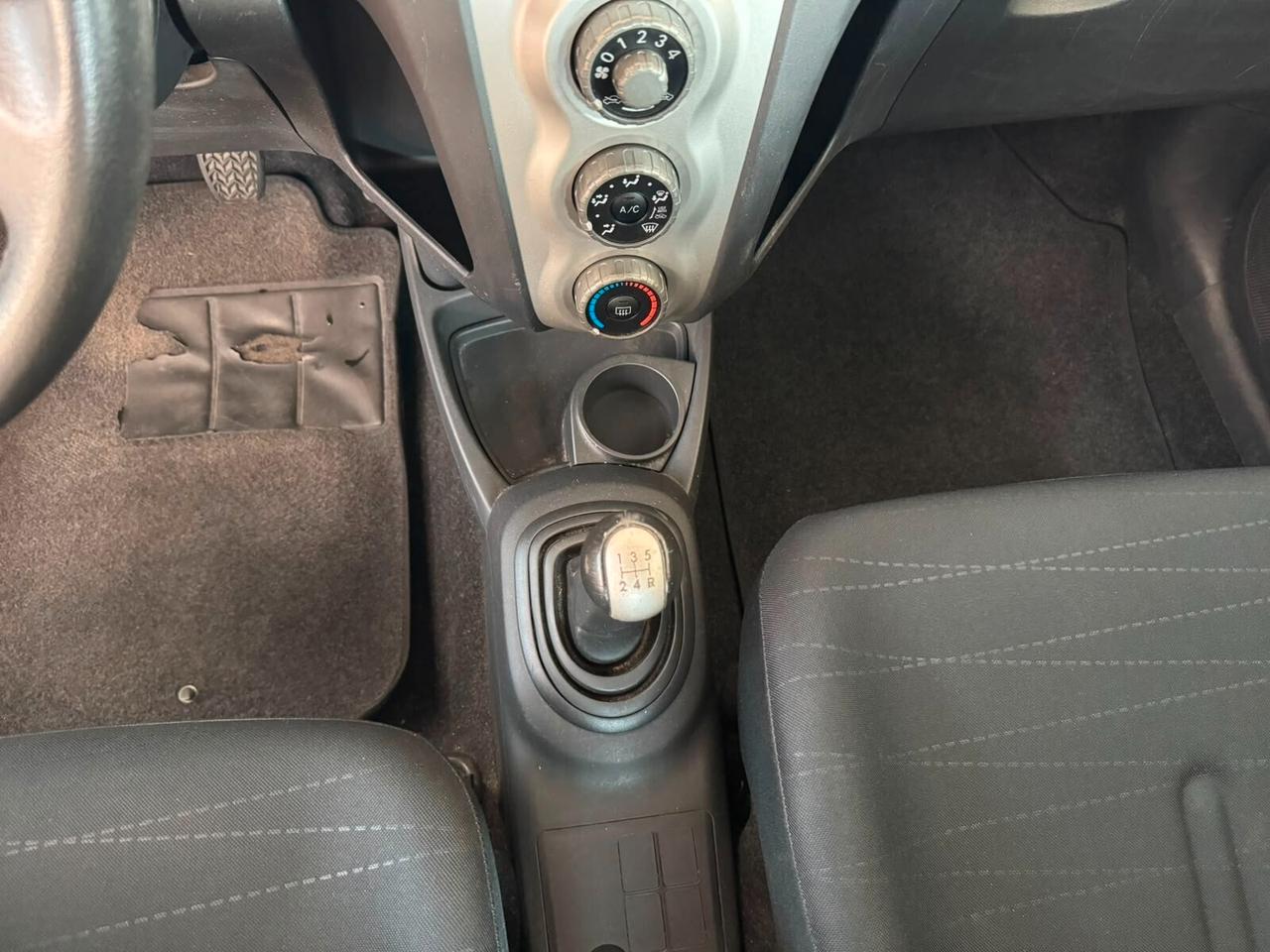 Toyota Yaris 1.0 3 porte