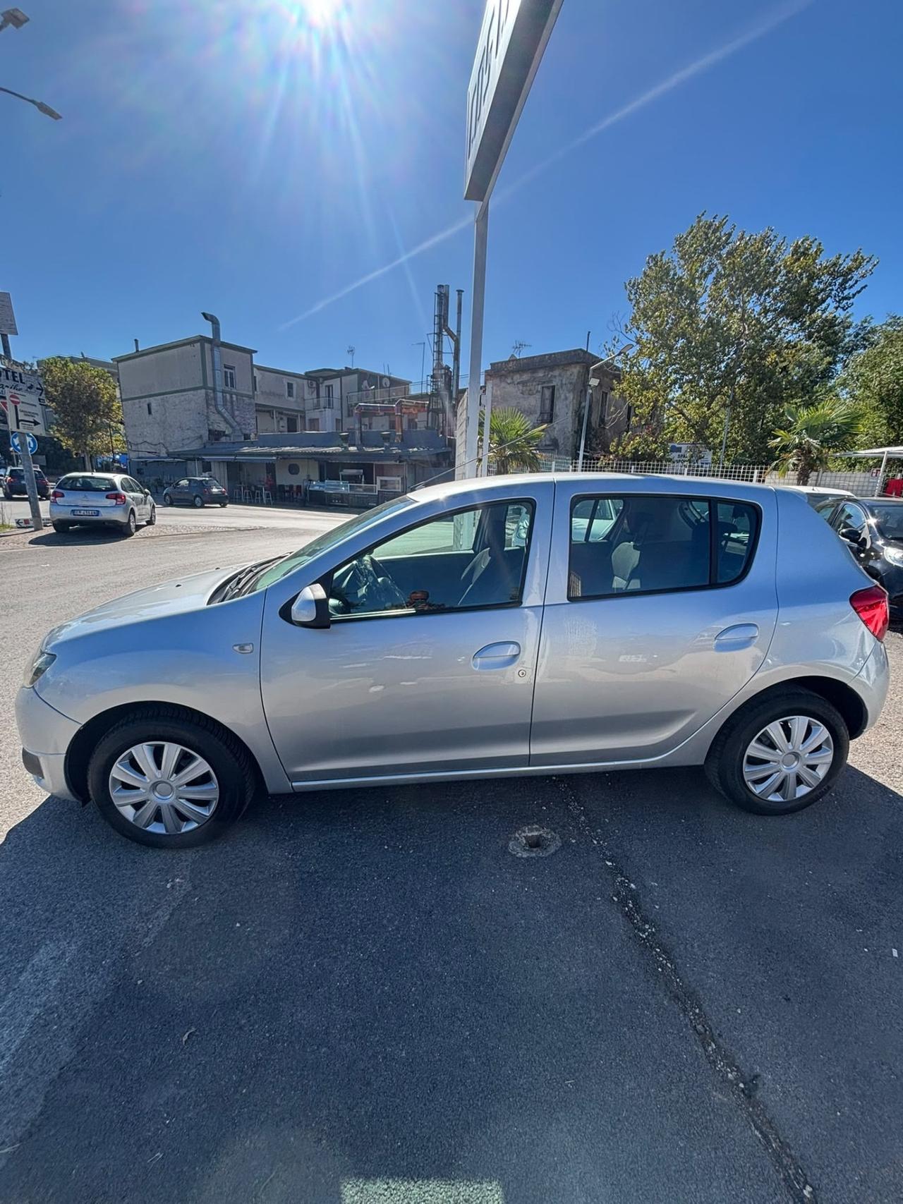 Dacia Sandero 1.2 GPL 75CV Lauréate