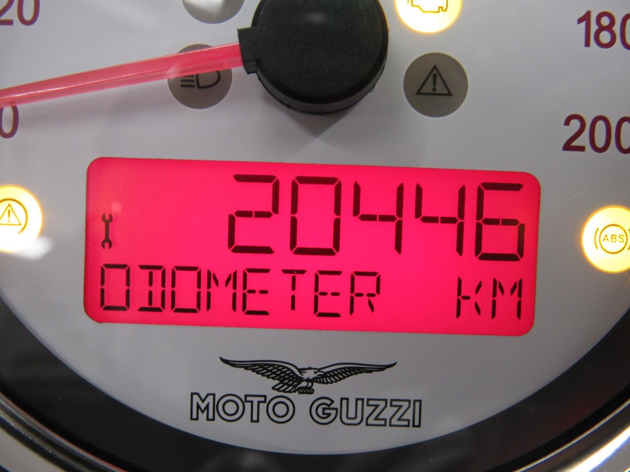 Moto Guzzi V9 ABS BOBBER