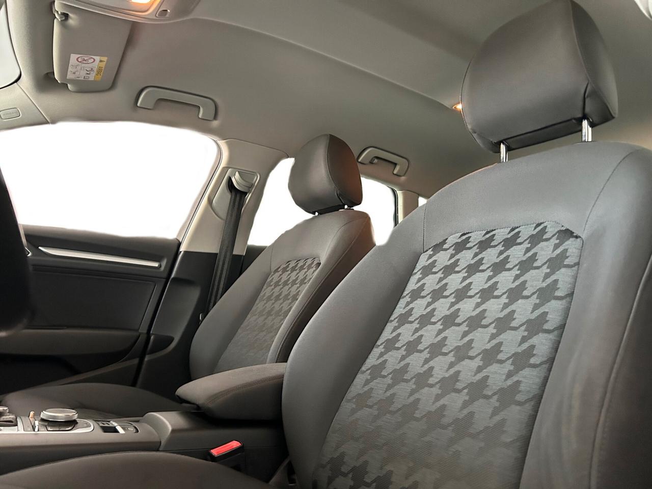 Audi A3 Sportback 1.6 TDI 110cv ADMIRED S-TRONIC E6