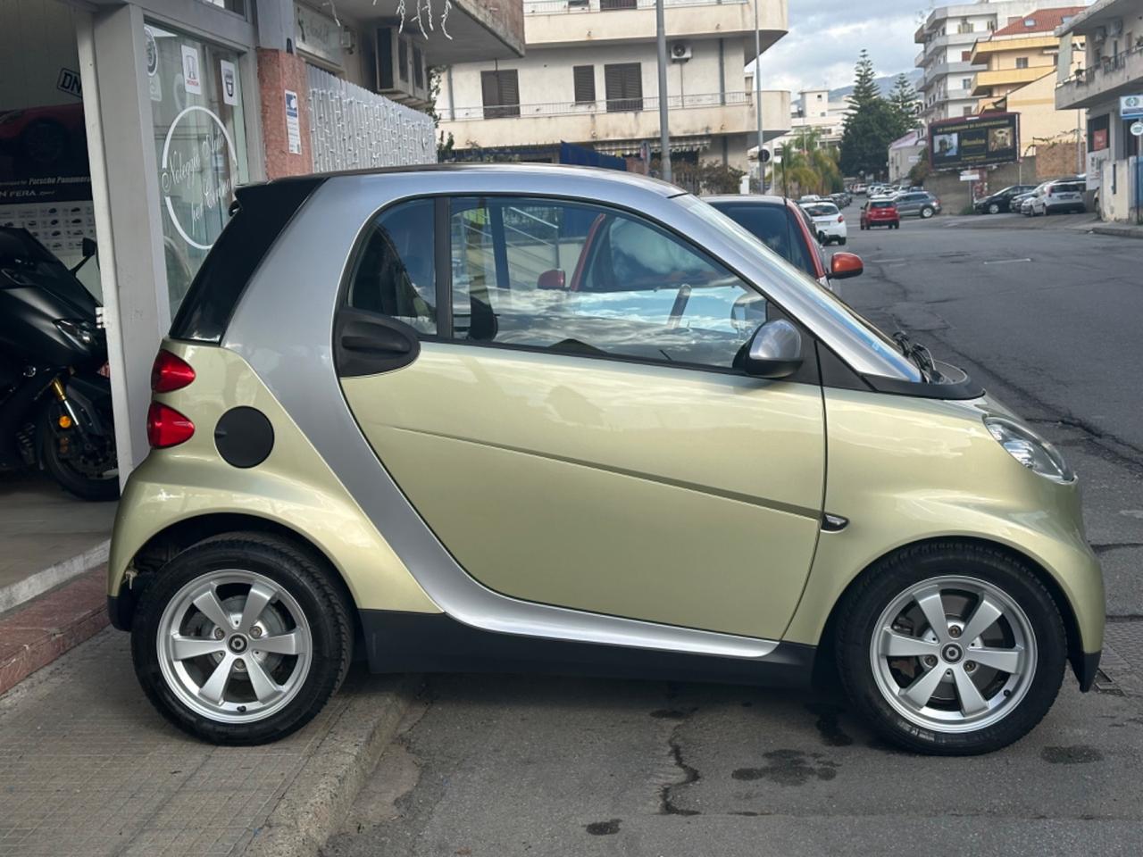 Smart ForTwo 1000 52 kW coupé limited two