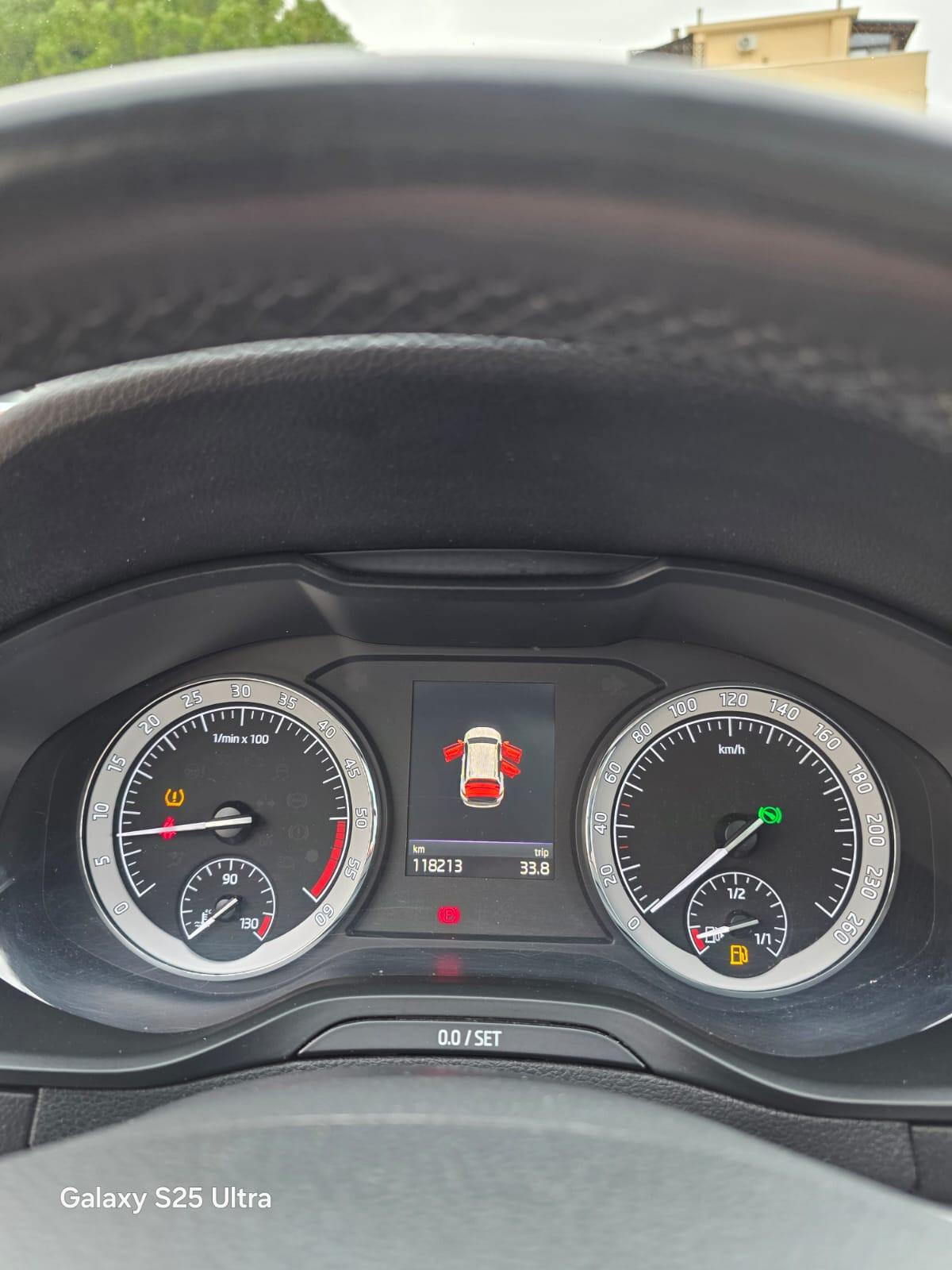 Skoda Karoq 2.0 TDI SCR 4x4 DSG Style 2018 STRAFULL