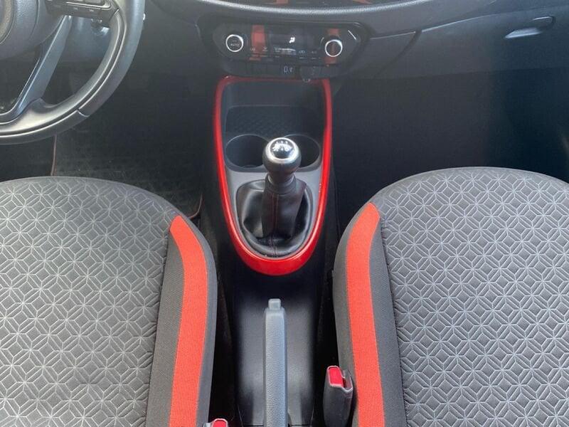 Toyota Aygo X 1.0 (72 CV) Lounge Air S-CVT